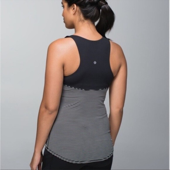 Lululemon Run: First Base Tank - Picture 2 of 6